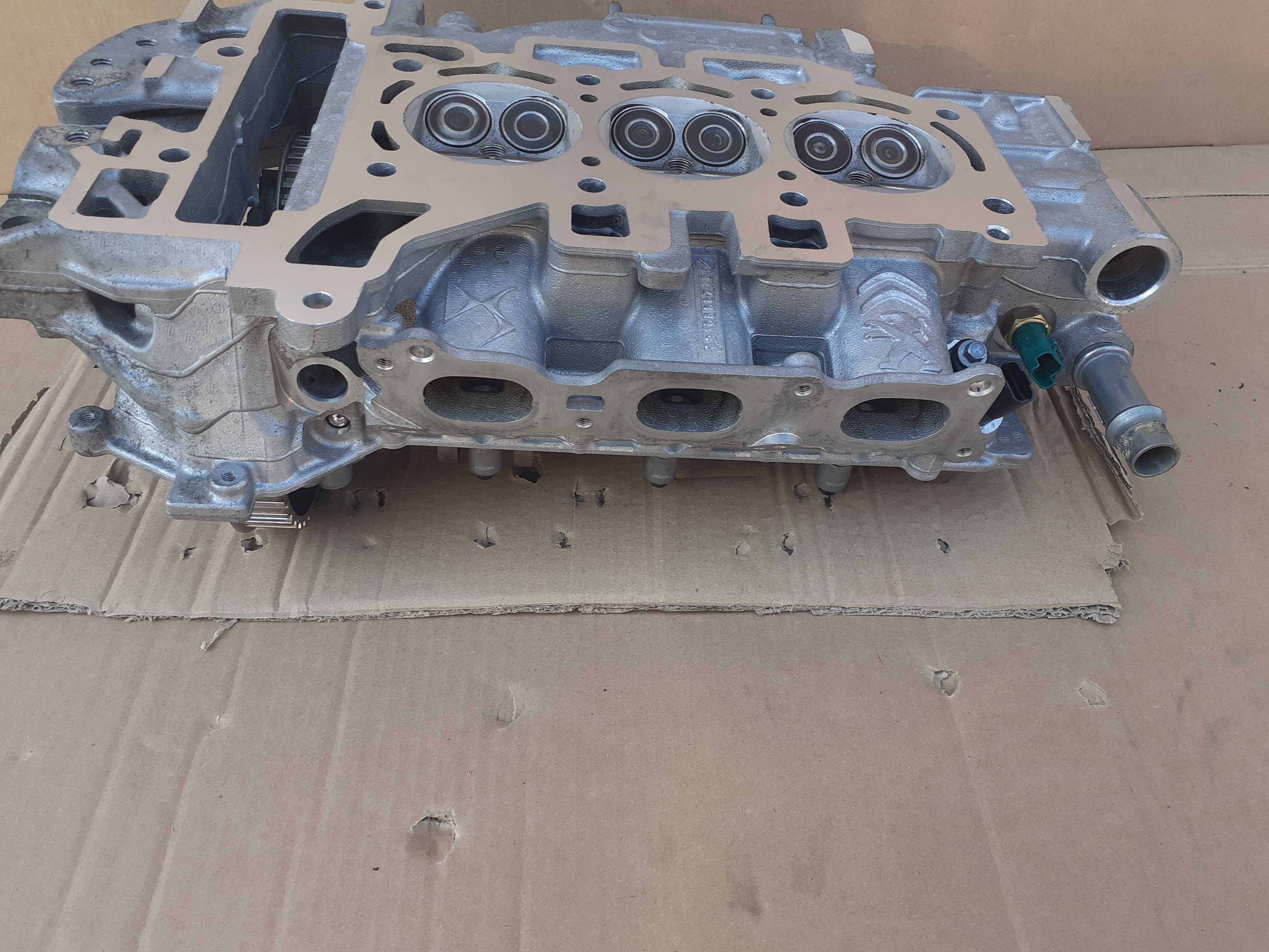 Głowica opel Crossland CORSA 1,2 F12XEL F12XEL D12XE