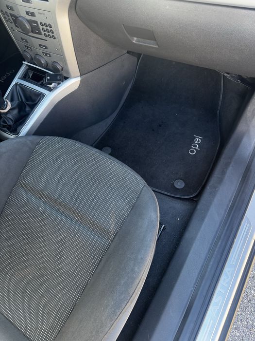 Opel Astra Gtc 3 portas 1.3