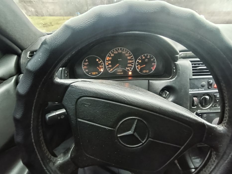 Продам Mercedes Benz w210 E230