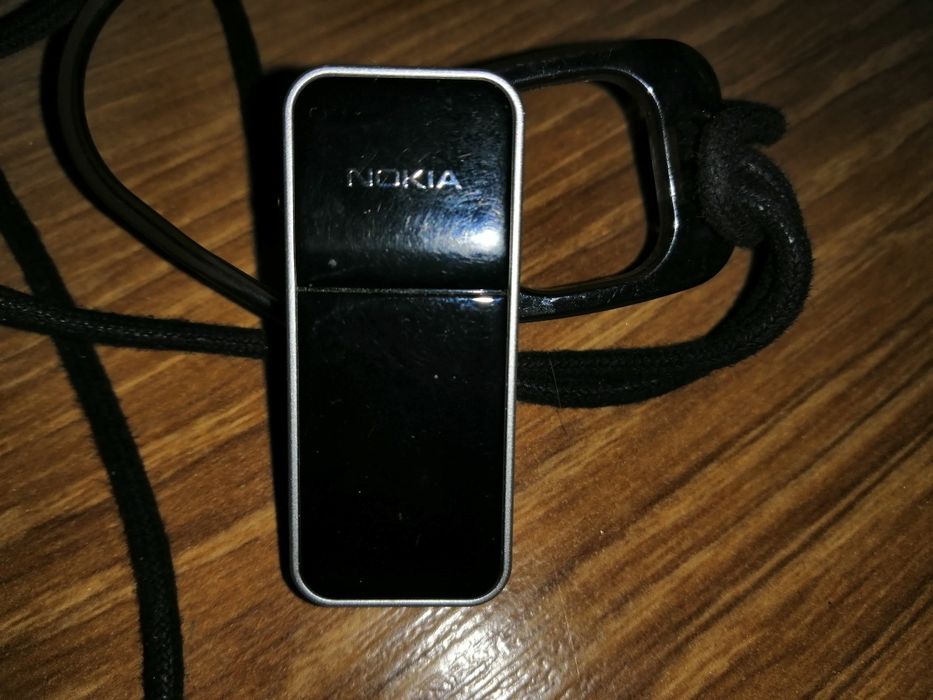 Блютуз гарнитура Nokia