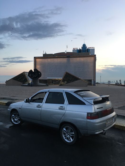 Продам ваз 21 12 машинка на каждый день! Перекупам  не звонить!!