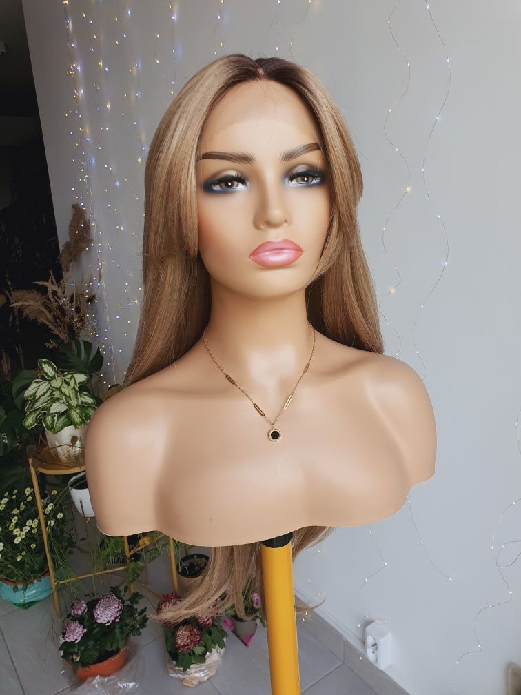 Długa peruka mix blond 3D lace front Kim naturalna fryzura