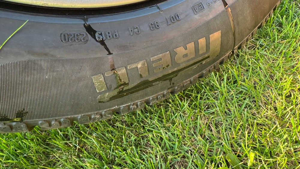 Felgi Aluminiowe BMW r 17 + Opony R17