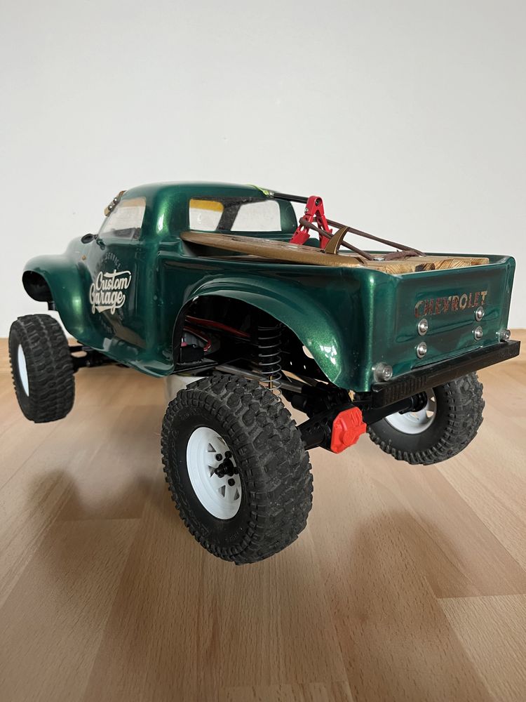 Model 1/10 rc trialowy przeprawowy Axial SCX10 II 4WD