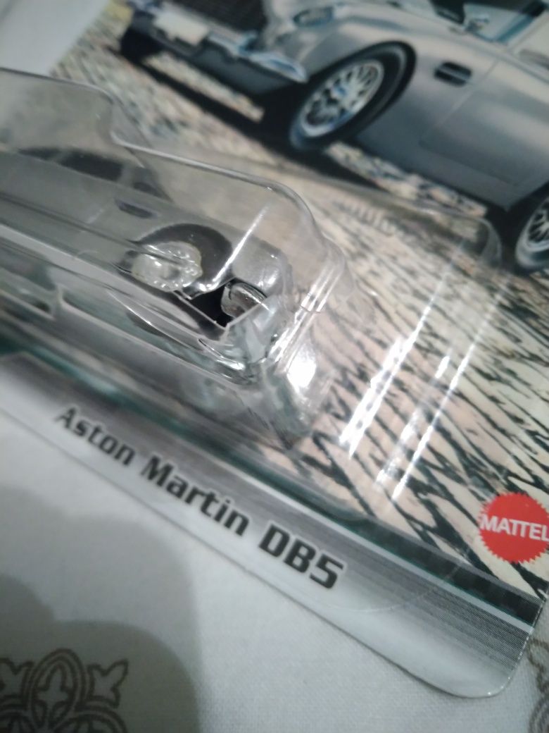 Hot Wheels Fast and Furious Aston Martin DB5 James Bond No Time To Die