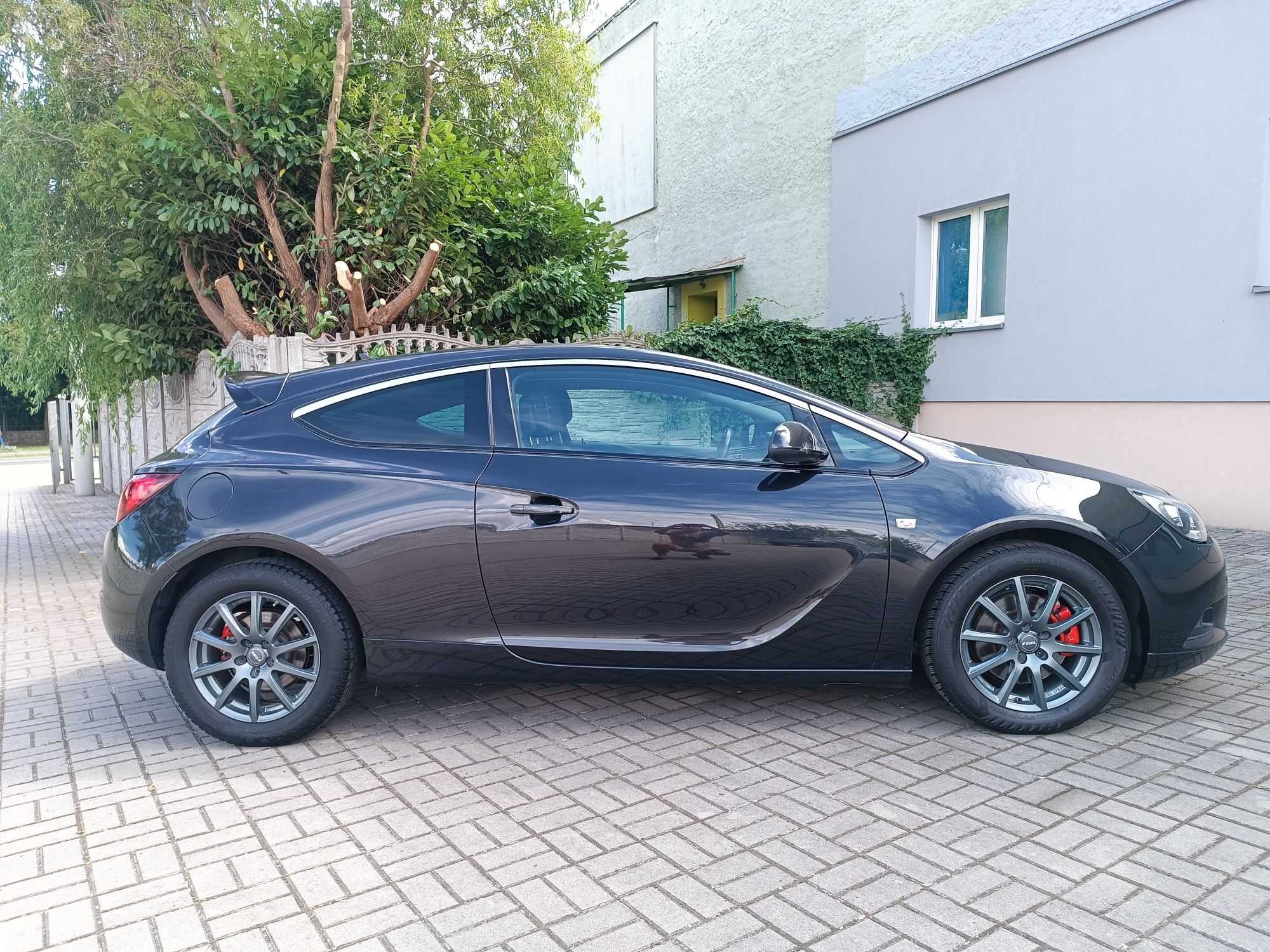 Opel Astra J GTC wersja OPC 2012r 1.4T 140km*Automat*Ledy*PDC*Alu*Navi