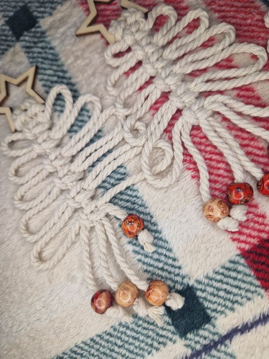 Zestaw 6 choinek makramowych