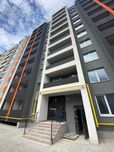 Видова 2-кімнатна в зданій секції ЖК "Студентський", вул. Інститутська