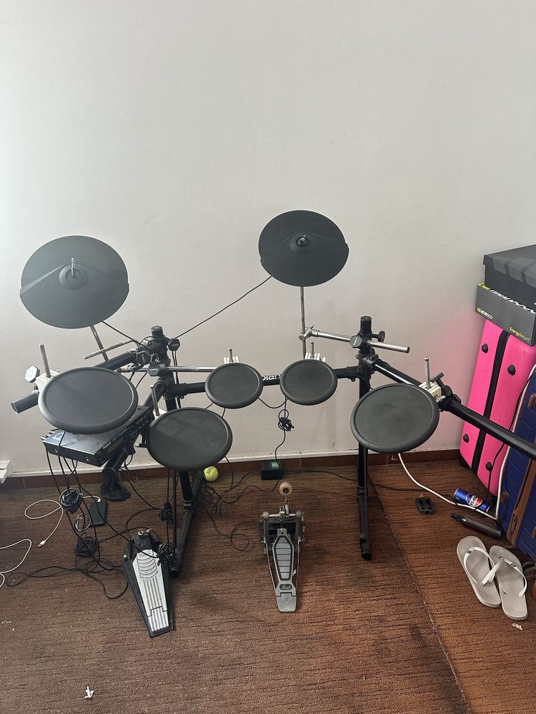 bateria eletronica Roland
