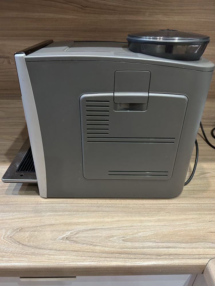 Siemens EQ.6 Series 300 automatyczny ekspress do kawy