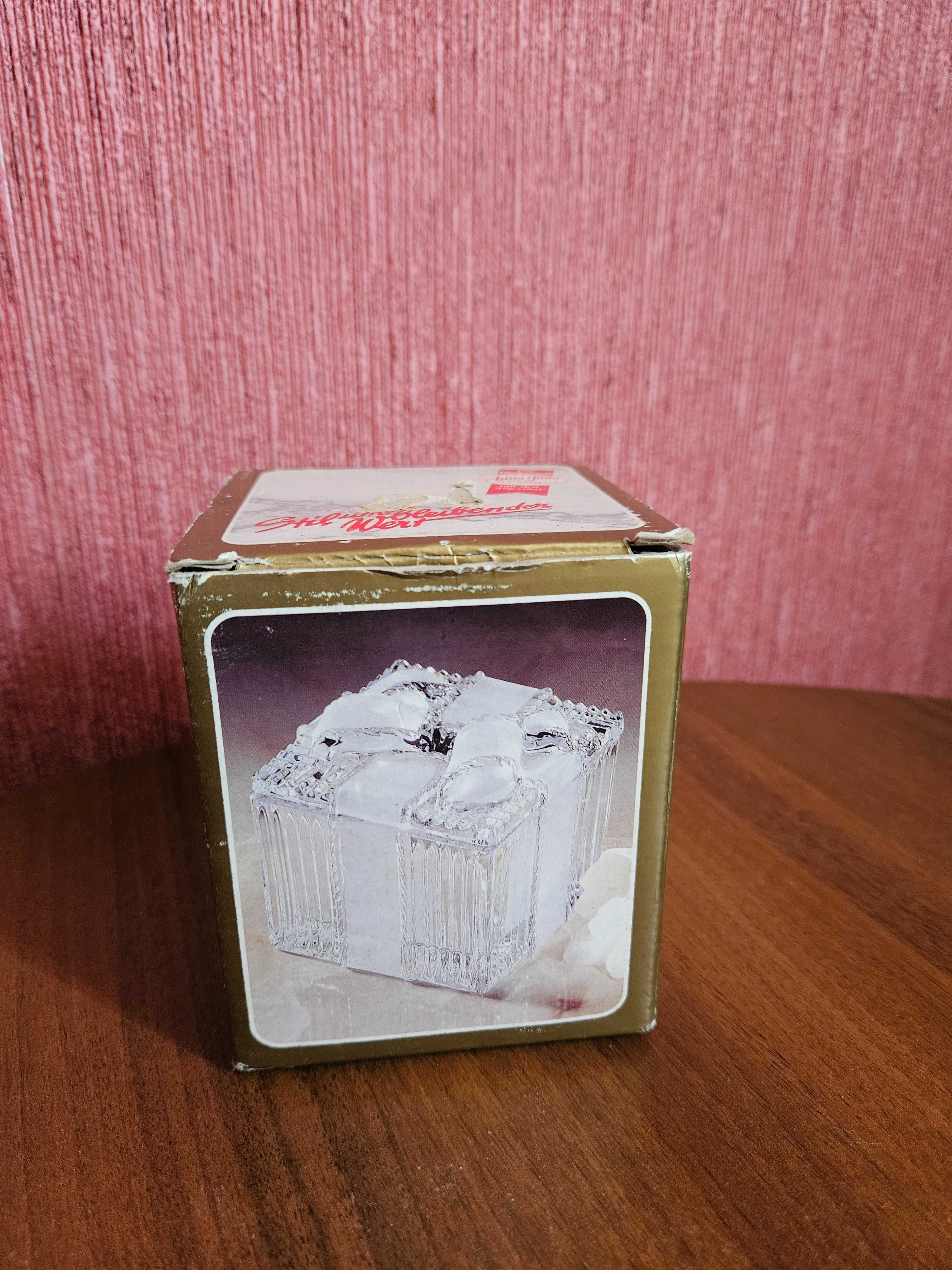 Німецька кришталева шкатулка в упаковці anna hütte
