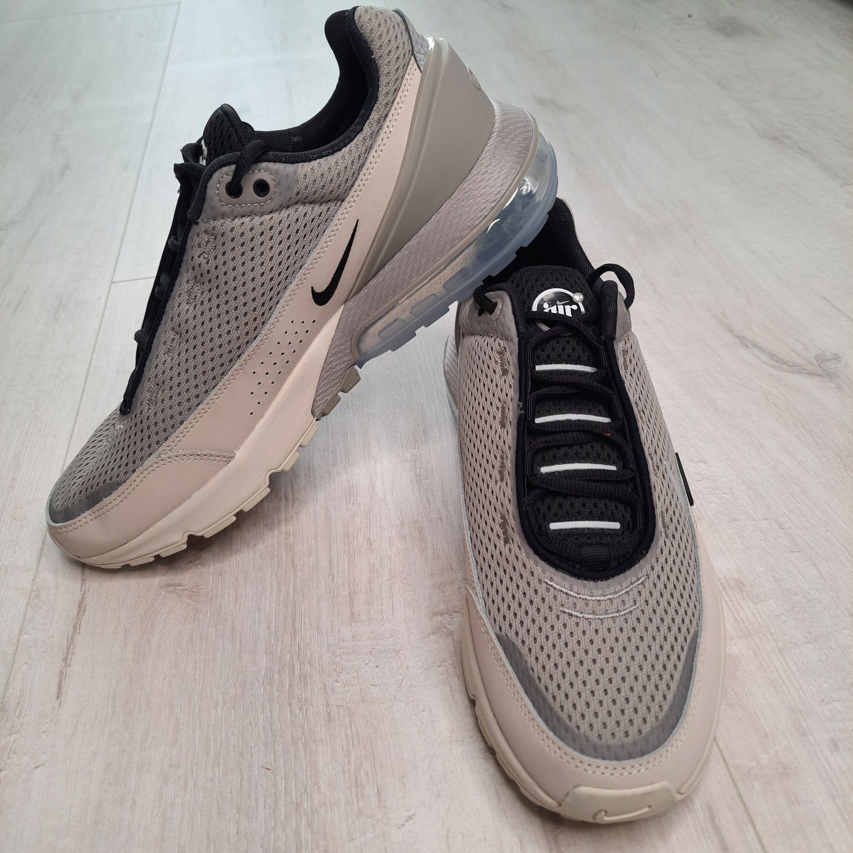 Оригінальні жіночі кросівки Nike WAIR MAX PULSE FD6409-002