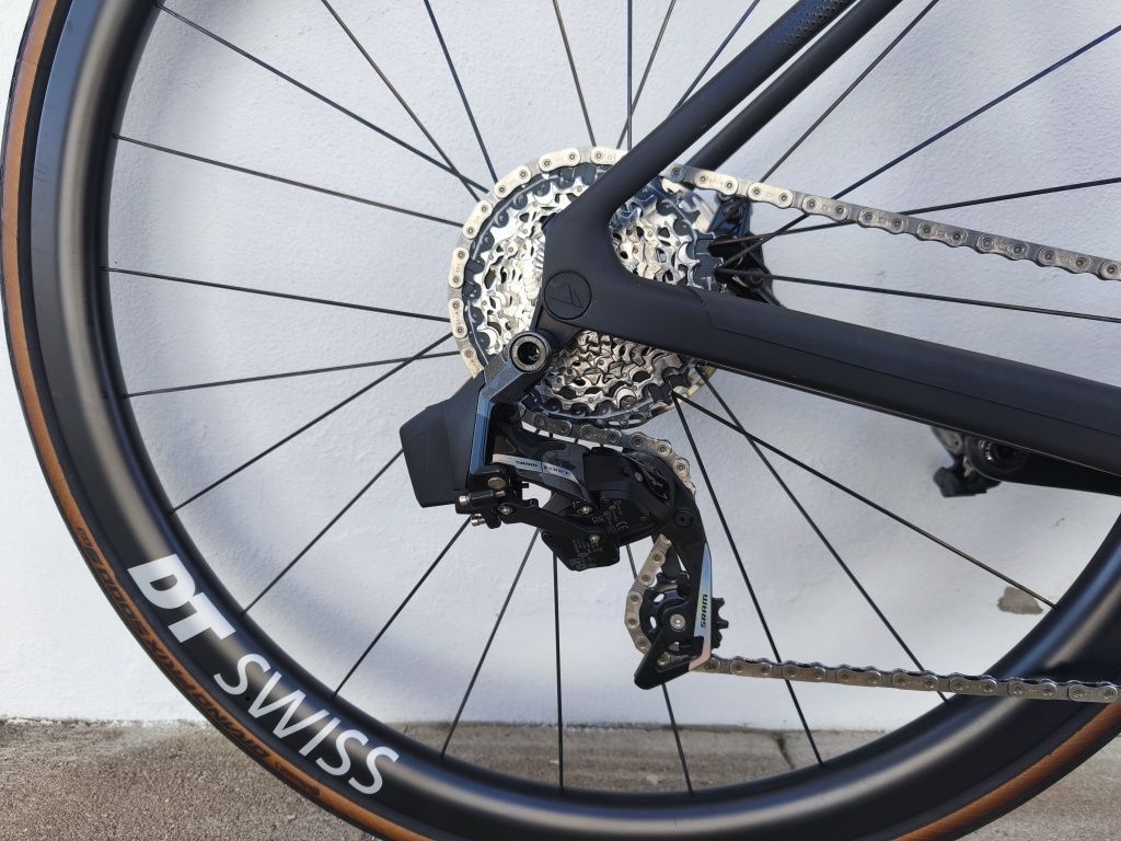 Canyon Endurence CF SLX