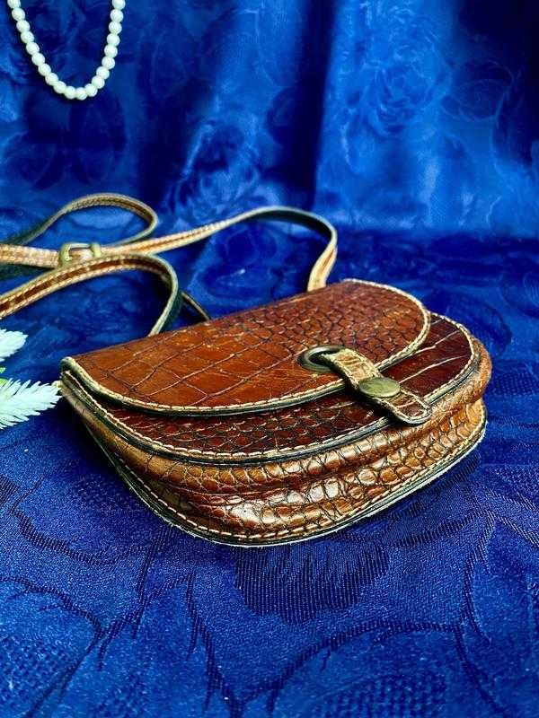 Вынтаж! натуральна шкіра сумка гаманець на ременці сумочка невелика