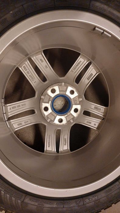 AUDI orginalne felgi aluminiowe+opony (zimowe)