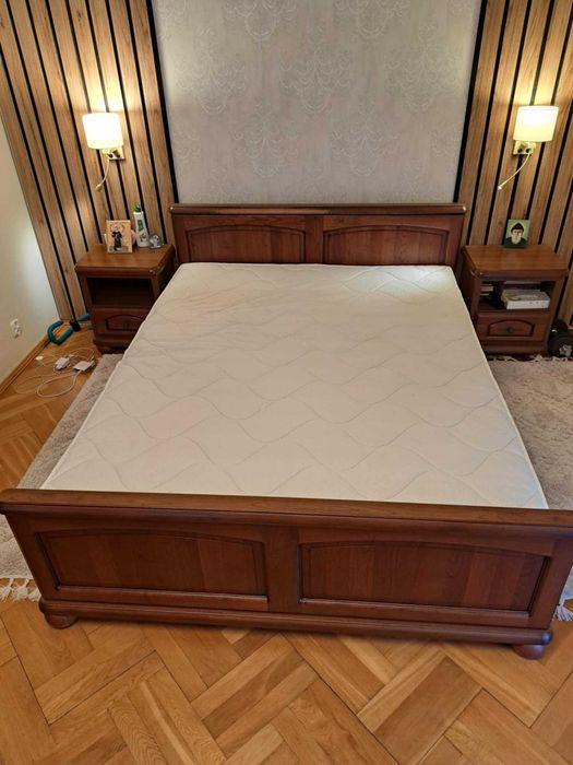Łóżko małżeńskie 160x200 Drewniane z materacem firmy TENCEL Stan BDB