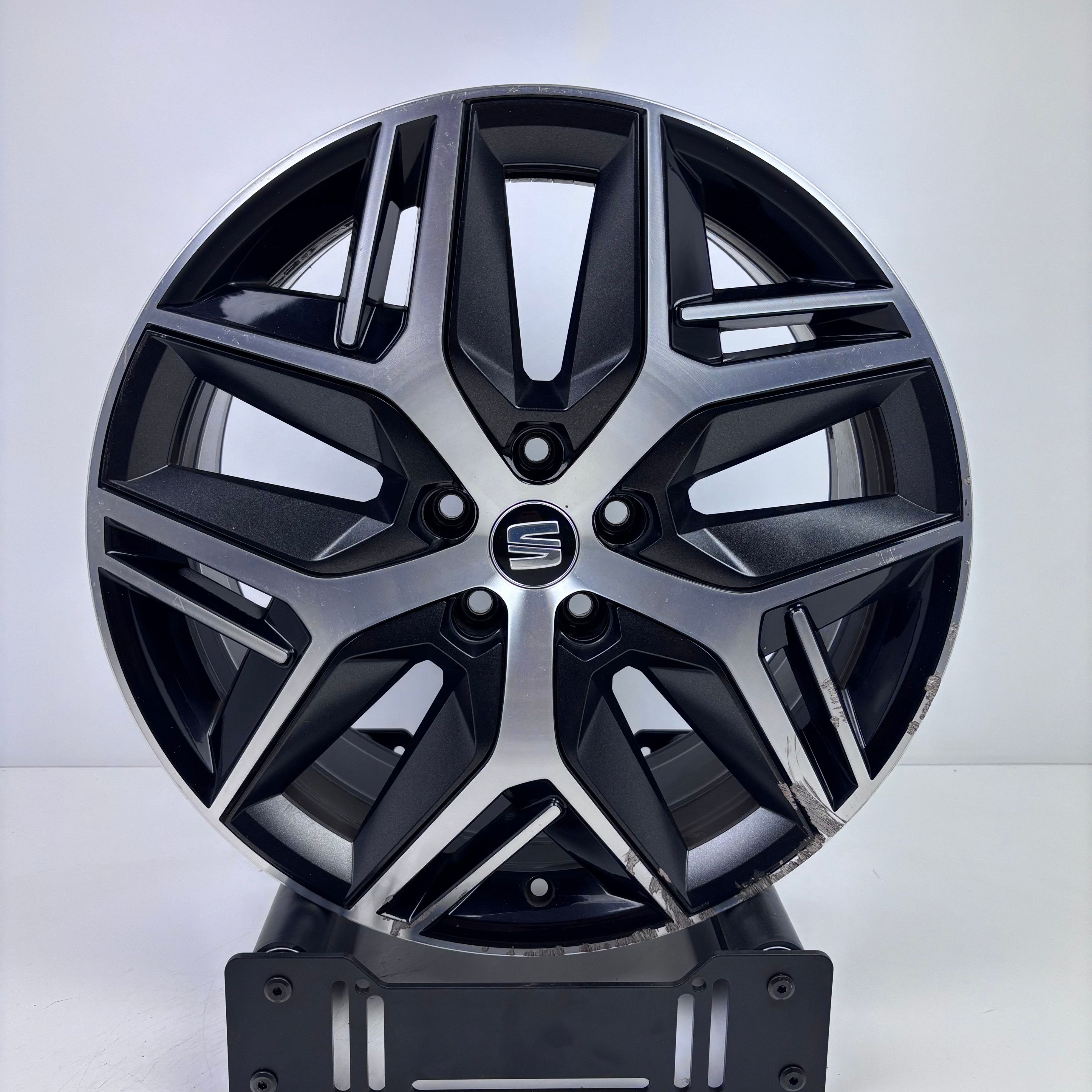 ORYGINALNA Felga Seat Ateca 19" 8,0" ET45 5x112 575.601.025H