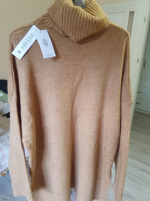 Stradivarius светр