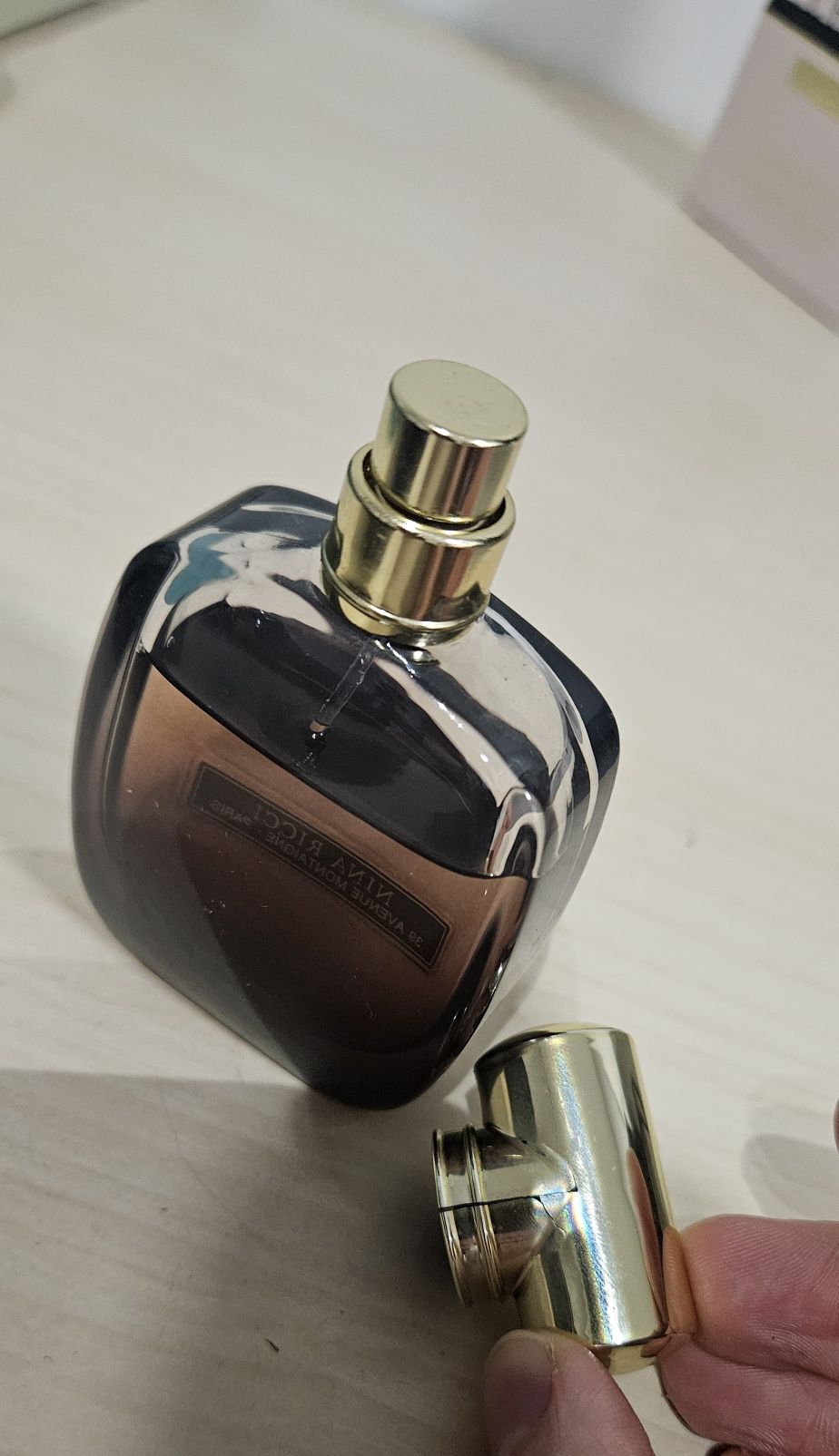 Woda perfumowana Nina Ricci L'extase 30 ml z ubytkiem