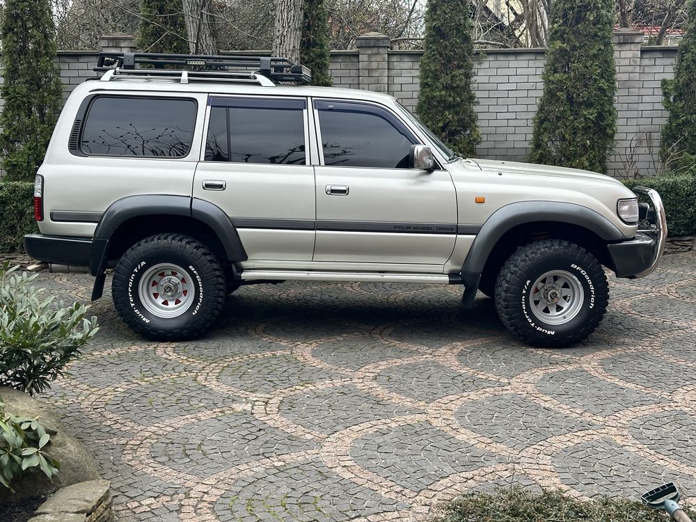 Toyota Land Cruiser 80