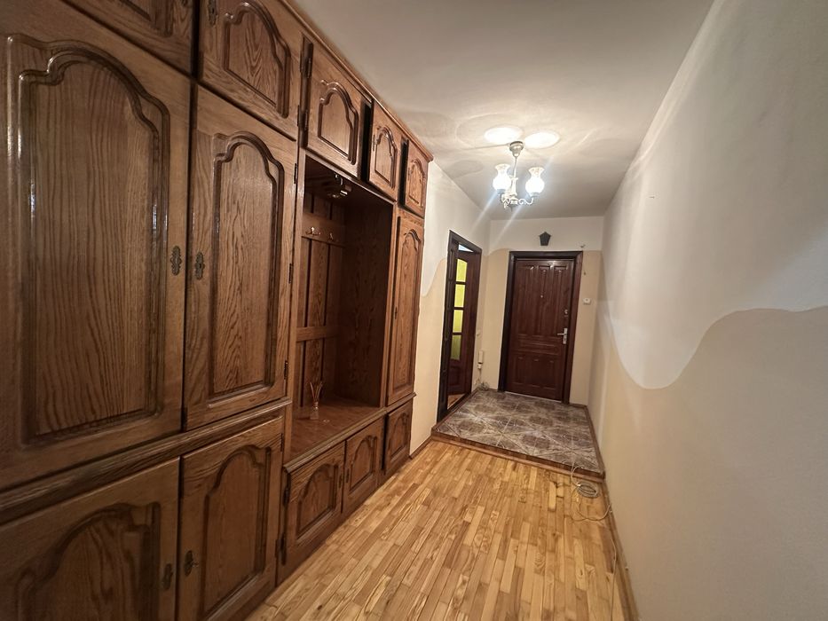 Продаж 3 кім квартири з і/о