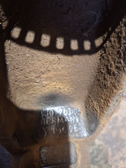 Zwrotnica prawa Audi a3 8l 1.6 1.8