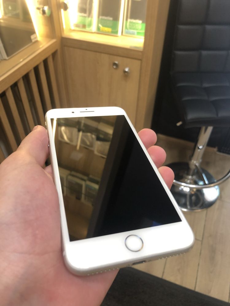 iPhone 8/8 plus 64/128/256gb  айфон, смартфон,  оригінал, бу