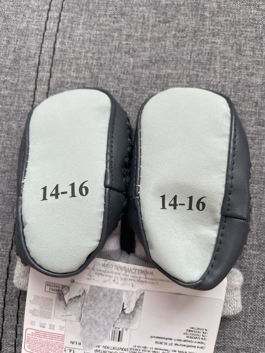 Босоніжки для дівчинки ,капці унісекс