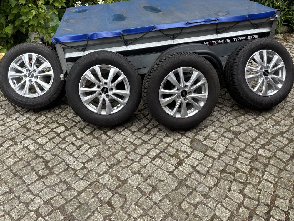 Koła z oponami zimowymi 16 cali 5x114,3