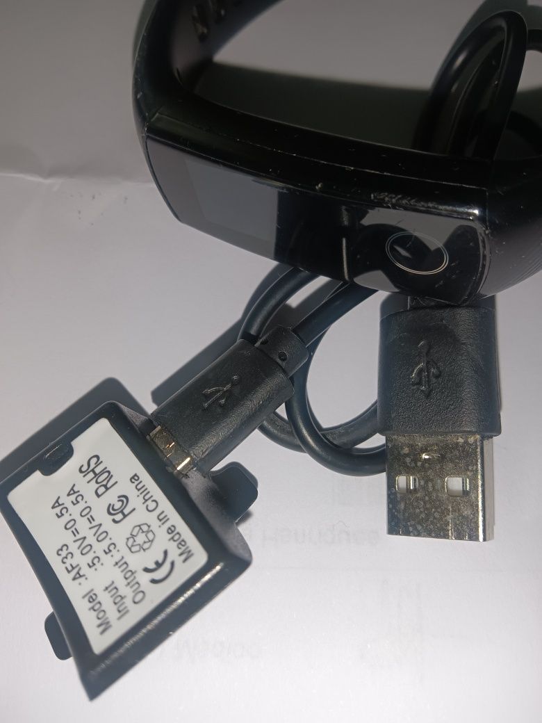 Relógio 5€  em bom estado tudo ok desocupar