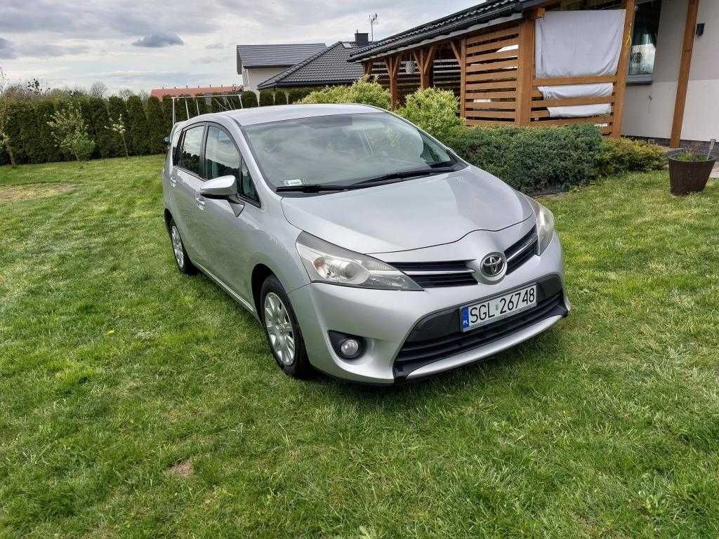 Toyota Verso 2.0 124 KM Krajowa Zadbana Serwisowana