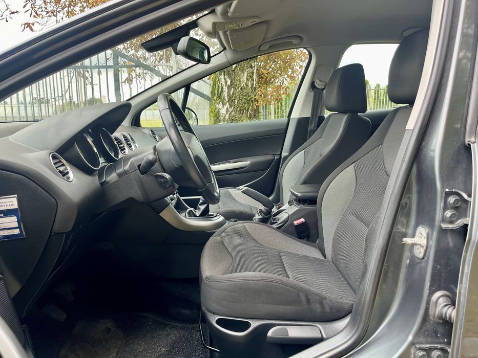 Peugeot 308 1.6 benzyna 120KM !!! 2011 rok !!! Klima !!! Navi !!!