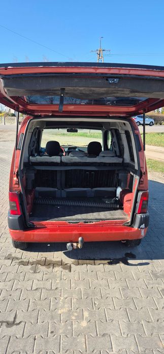 Ładny Peugeot Partner XT 2.0 HDI