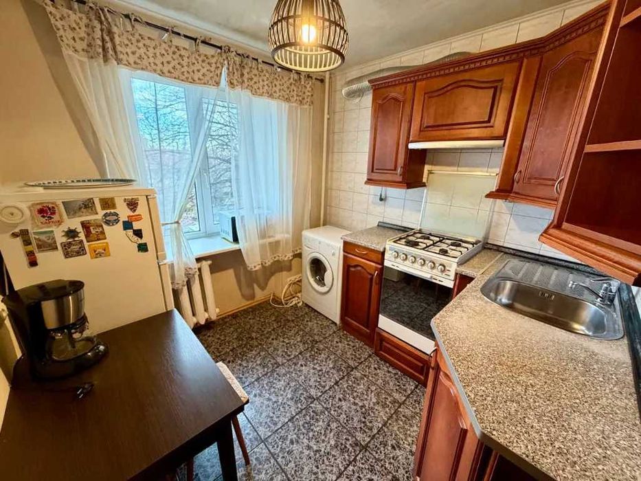 Продаж 2 к квартири пр. Гагаріна 98, Підстанція