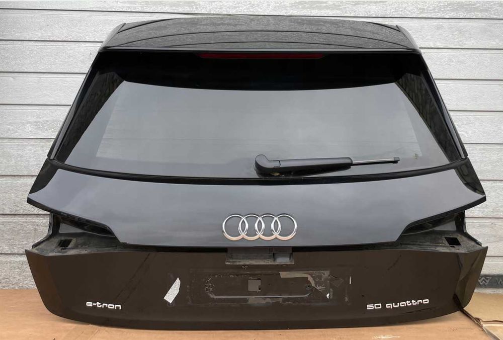 Кришка багажника ляда рест до рест	Audi E-Tron 4KE Разборка