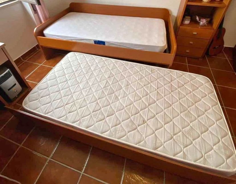 Cama de solteiro dupla