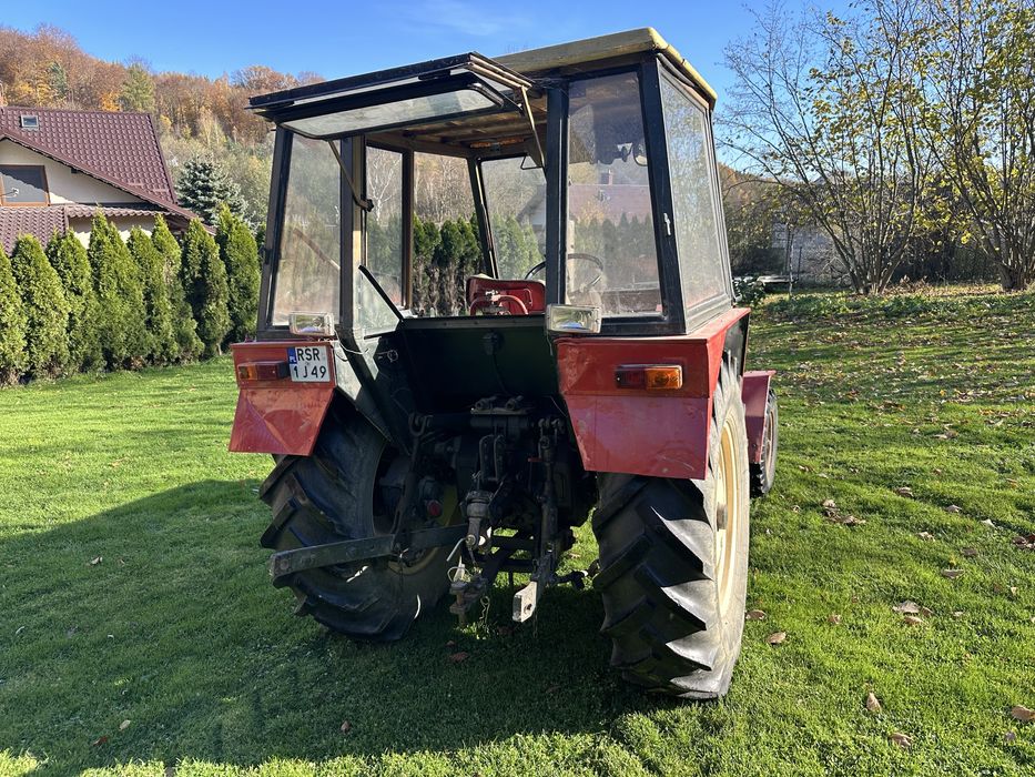 Ciagnik Zetor 5718