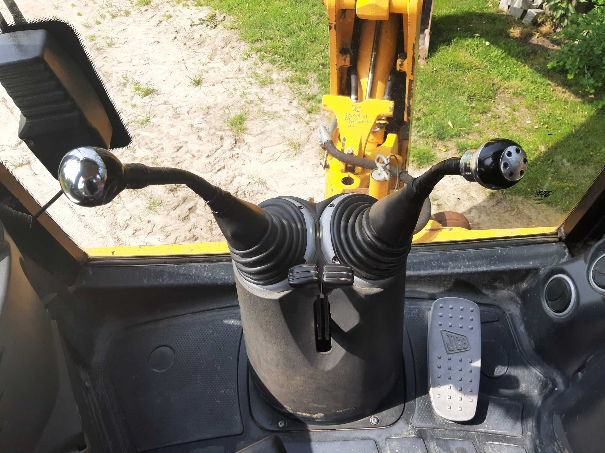 Koparko-ładowarka JCB 4CX 2004r