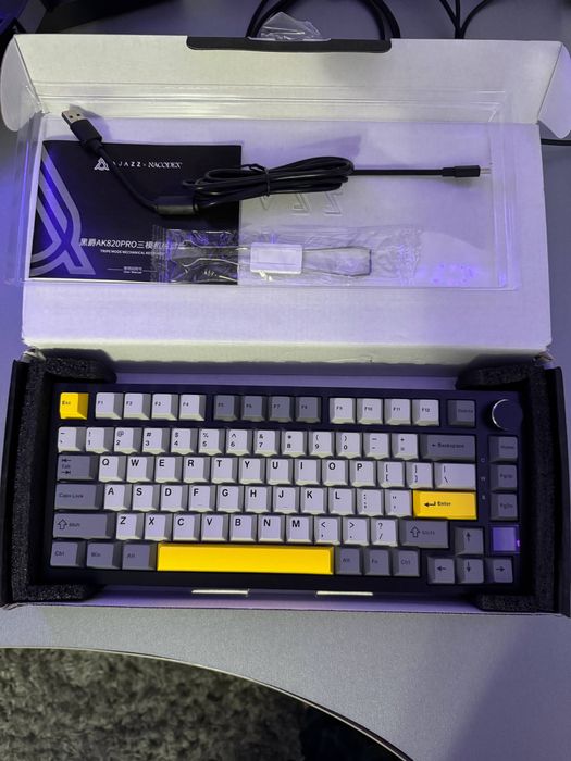 Нова механічна клавіатура Ajazz AK820 pro