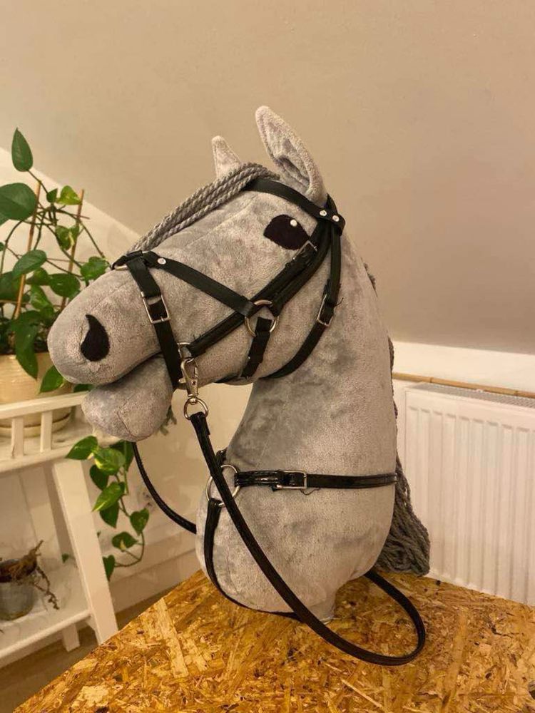 Sprzedam ogłowie i napierśnik dla hobby horse