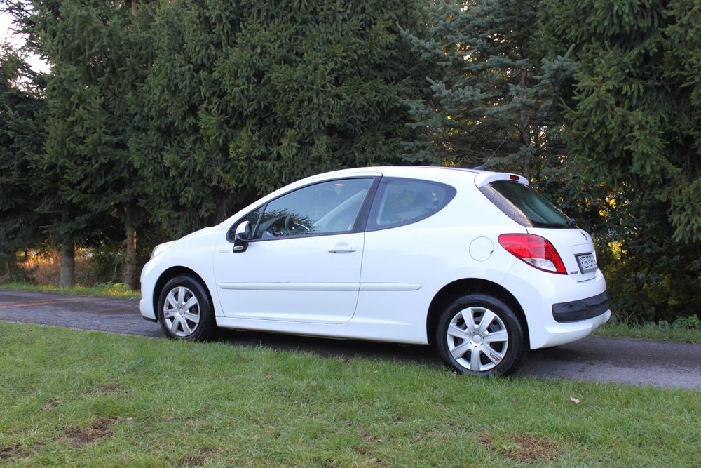 Sprzedam PEUGEOT 207