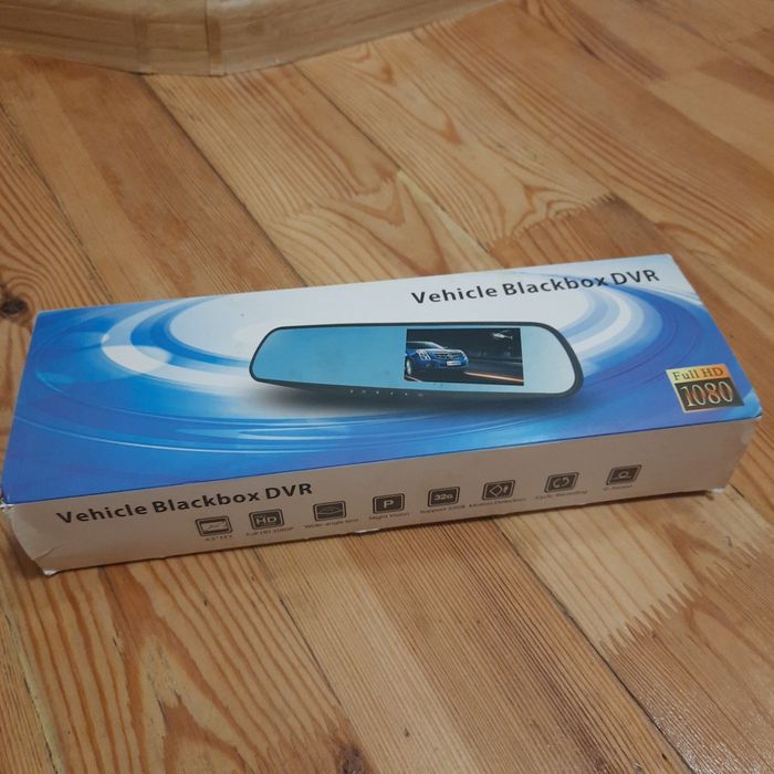 Відеореєстратор зеркало камера заднього виду