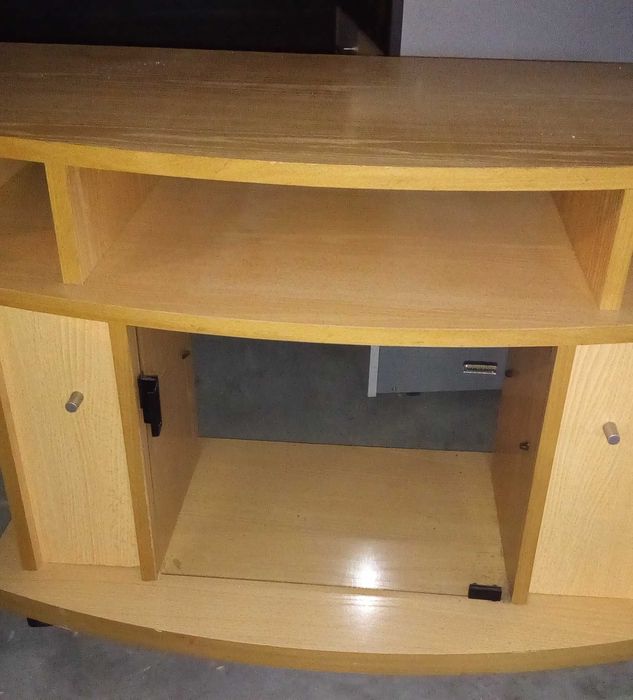 Stolik Rtv na telewizor