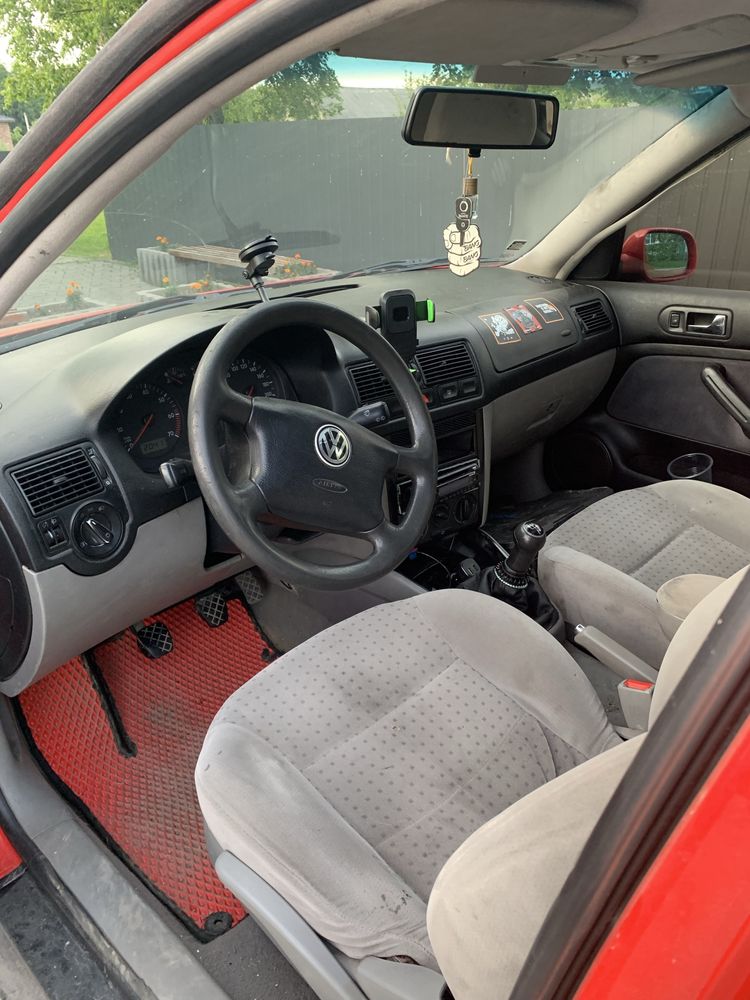 Продам Golf 4 1.4