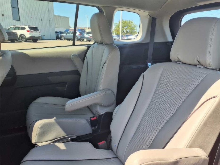 Mazda 5 Grand Touring      2015