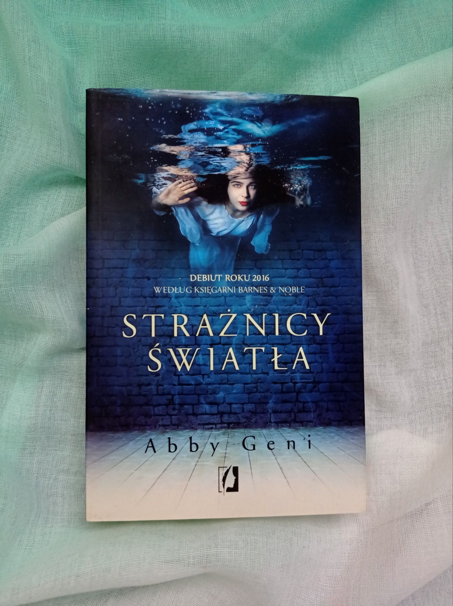 Strażnicy Światła - Abby Geni