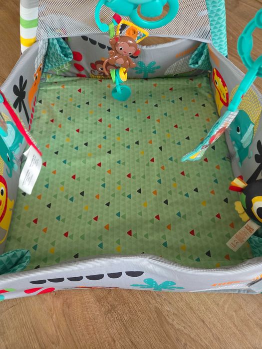 Mata edukacyjna 5/1 Fisher Price Dżungla z piłeczkami + gratisy