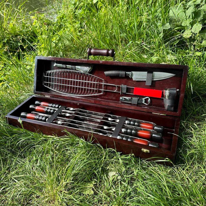 Подарунки для жінок та дівчат - у якої все є, Набір шампурів у кейсі!!