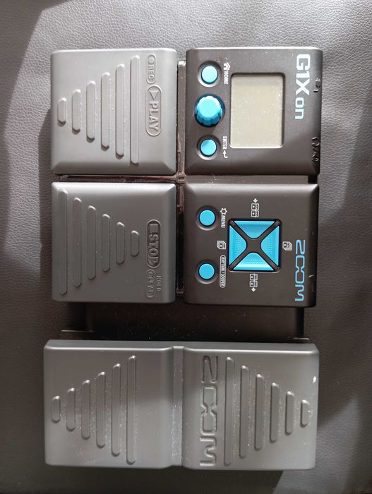 Pedaleira Zoom G1xon