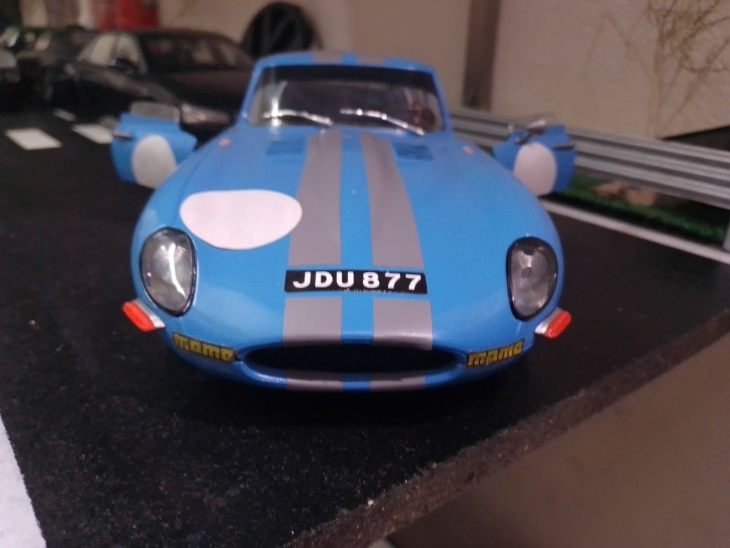 Miniatura 1/18 jaguar E